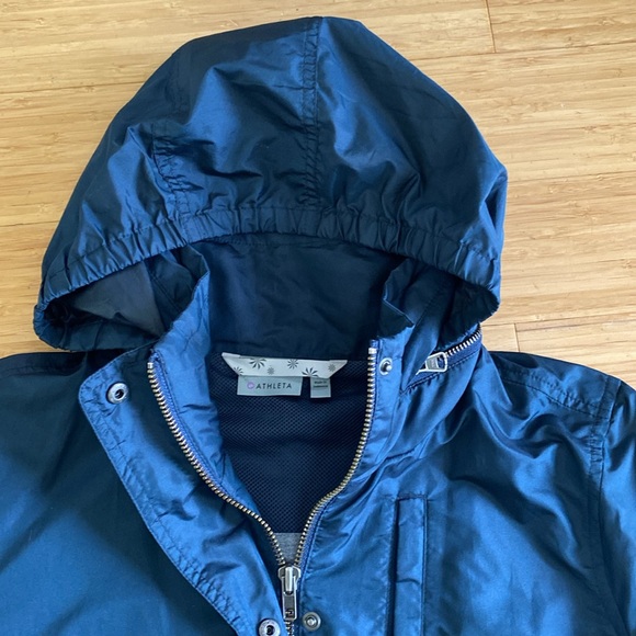 Women’s Athleta Rain Jacket Sz XS - Picture 2 of 6
